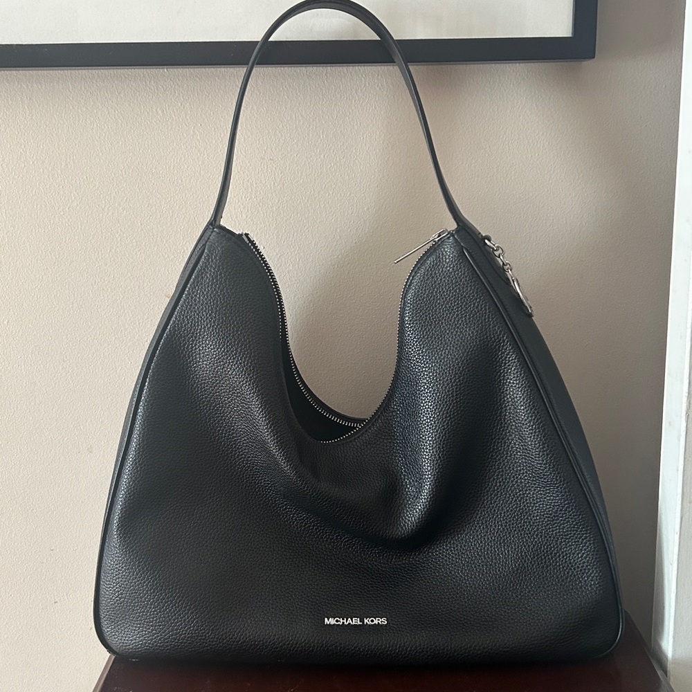 Michael Kors Women's Black Leather Hobo Shoulder Bag